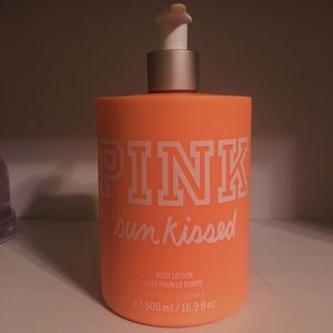 ✨ PINK Victoria Secret Sunkissed body lotion